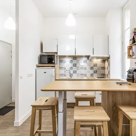 Lägenhet L'escapade Marseillaise T2 Moderne Avec Cuisine Equipee Et A 5 Min Du Vieux-port *
