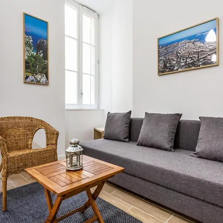 L'escapade Marseillaise T2 Moderne Avec Cuisine Equipee Et A 5 Min Du Vieux-port * Marseille